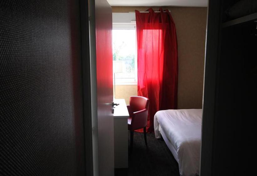 Отель Hôtel D'arcins