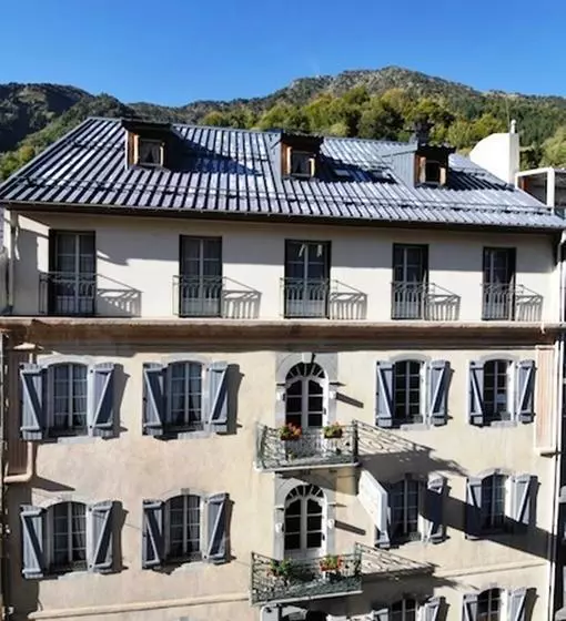 Hotelli Hôtel La Montagne Fleurie