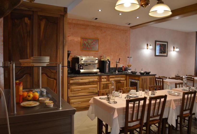 فندق Hôtel La Montagne Fleurie