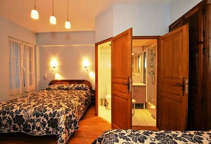 Hotelli Hôtel La Montagne Fleurie
