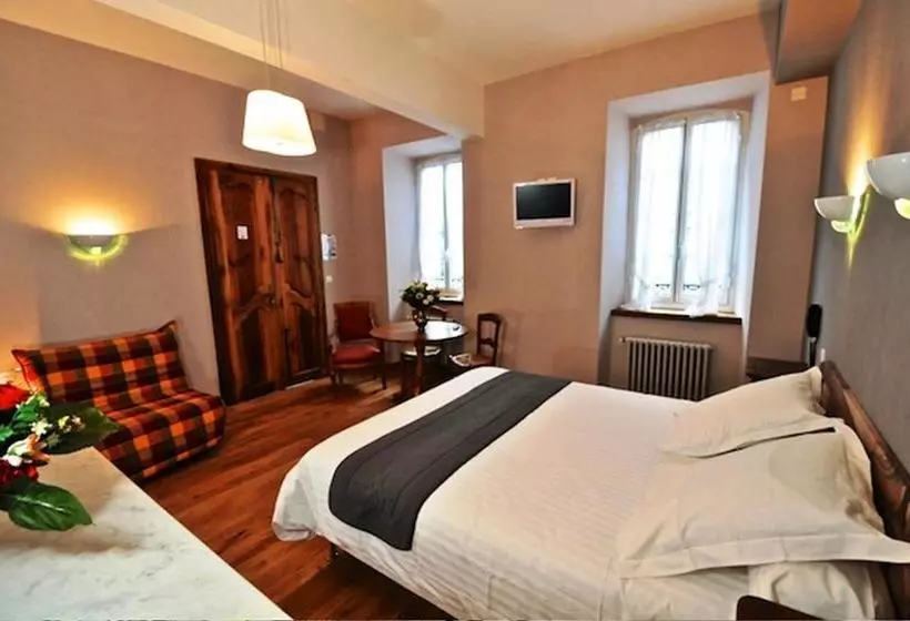 Hotelli Hôtel La Montagne Fleurie