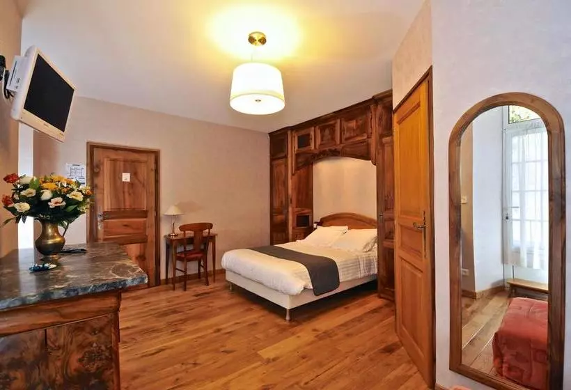 Hotelli Hôtel La Montagne Fleurie