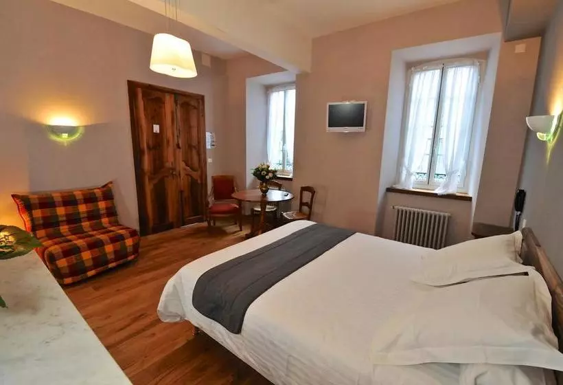Hotelli Hôtel La Montagne Fleurie