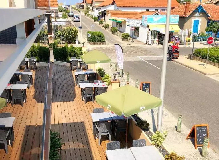 ホテル Hôtel Le Plaisance