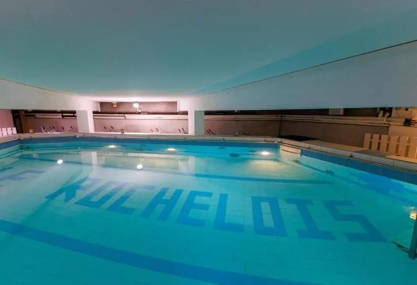 Hotelli Logis Hôtel Le Rochelois