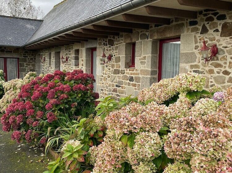 호텔 Hôtel Les Voisins Beaucemaine