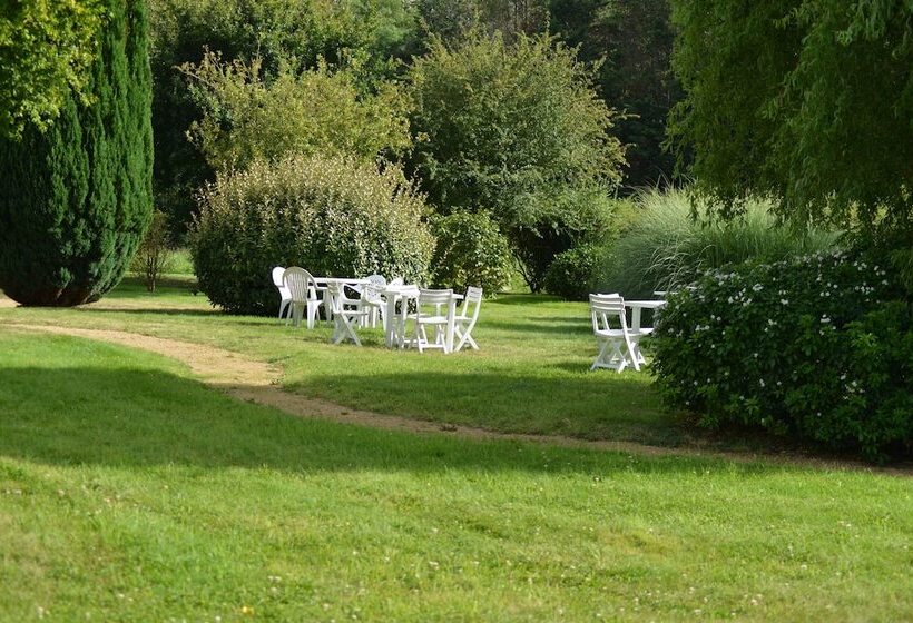 호텔 Hôtel Les Voisins Beaucemaine