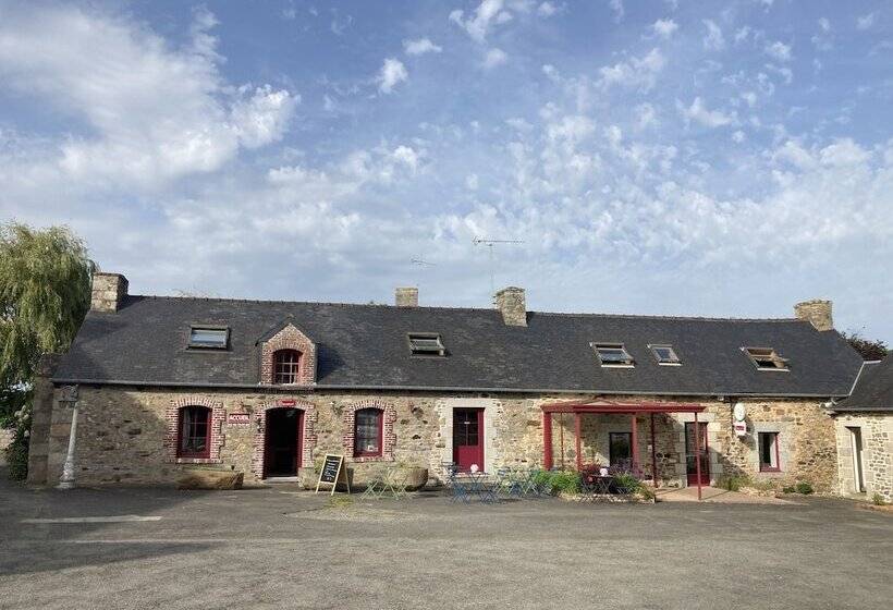 호텔 Hôtel Les Voisins Beaucemaine