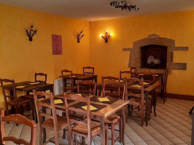 호텔 Hôtel Les Voisins Beaucemaine