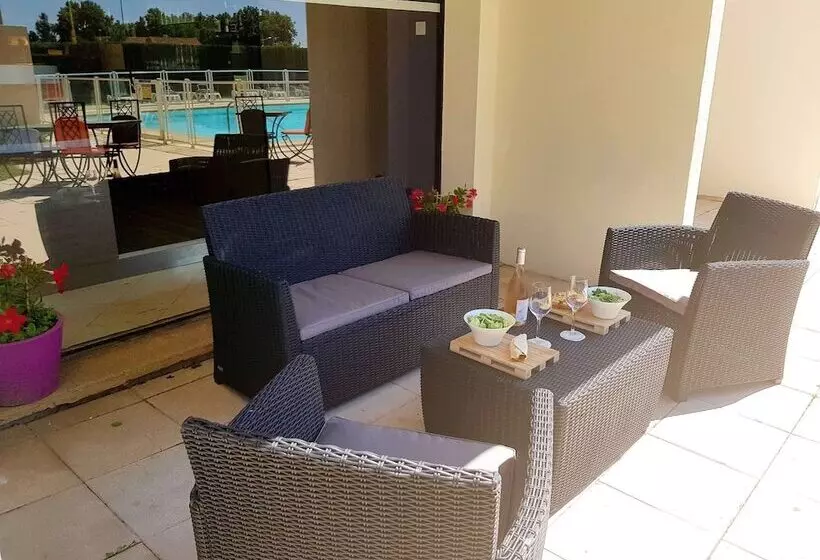 هتل Ibis Budget Arles Palais Des Congres