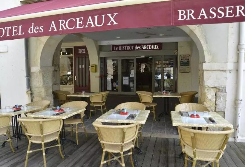 Hotelli Hôtel Des Arceaux
