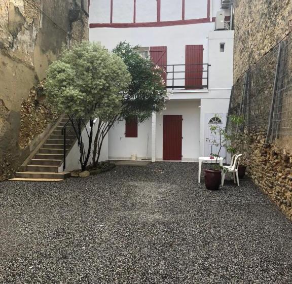 ホテル Hôtel Des Arceaux