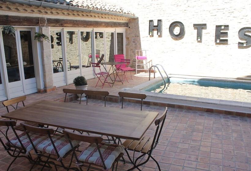 La Demeure Bed And Breakfast