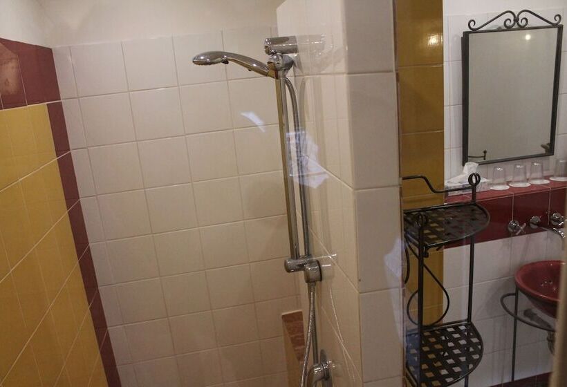 La Demeure Bed And Breakfast