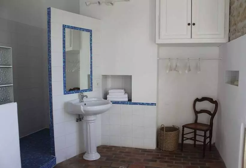La Demeure Bed And Breakfast
