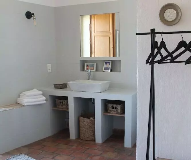 La Demeure Bed And Breakfast