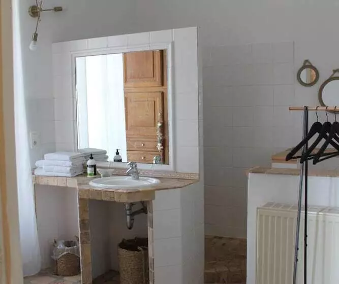 La Demeure Bed And Breakfast