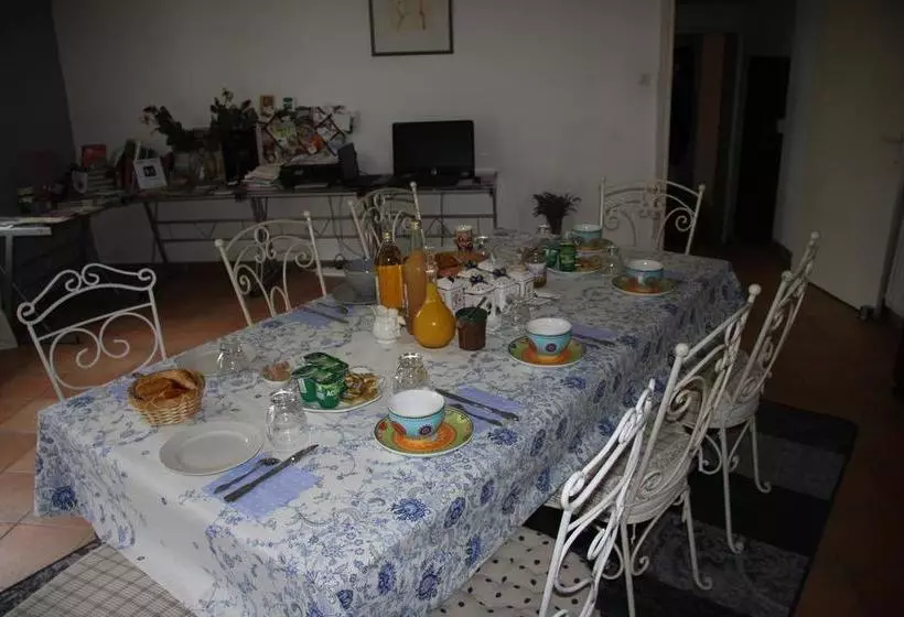B&b Au Mas De La Tournillone