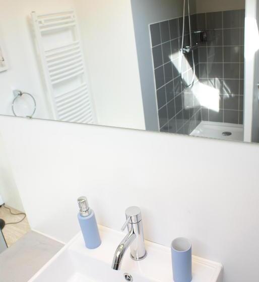 تختخواب و صبحانه Chambre D'hôtes Etchebri