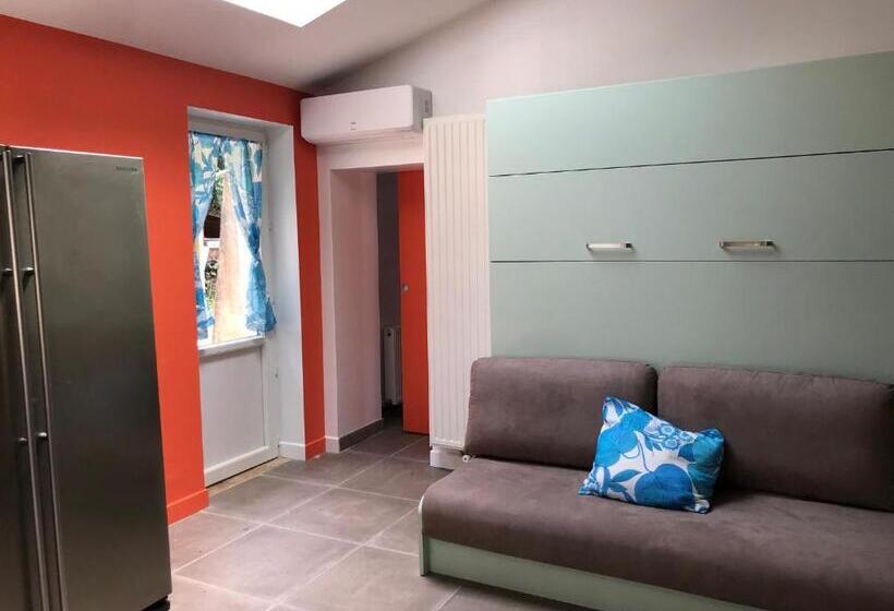 Nocleg ze śniadaniem Chambres & Tables D'hôtes L'ostal De Pombonne