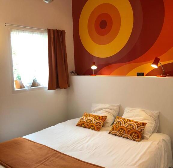 Nocleg ze śniadaniem Chambres & Tables D'hôtes L'ostal De Pombonne