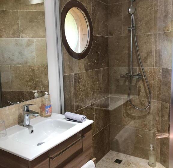 Nocleg ze śniadaniem Chambres & Tables D'hôtes L'ostal De Pombonne