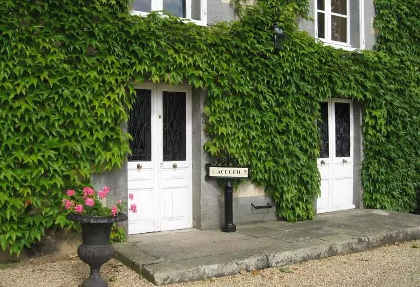 تختخواب و صبحانه Château Du Golf De La Freslonnière