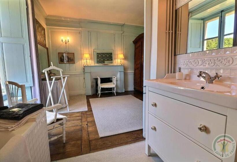 צימר Château Du Golf De La Freslonnière