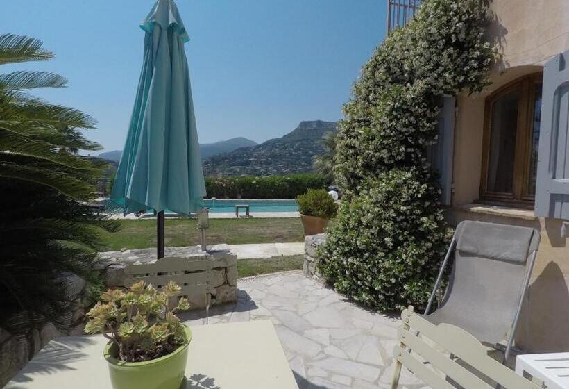 住宿加早餐  La Bastide De Freinet