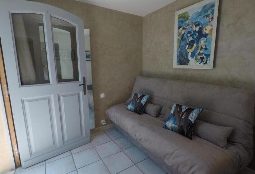 住宿加早餐  La Bastide De Freinet