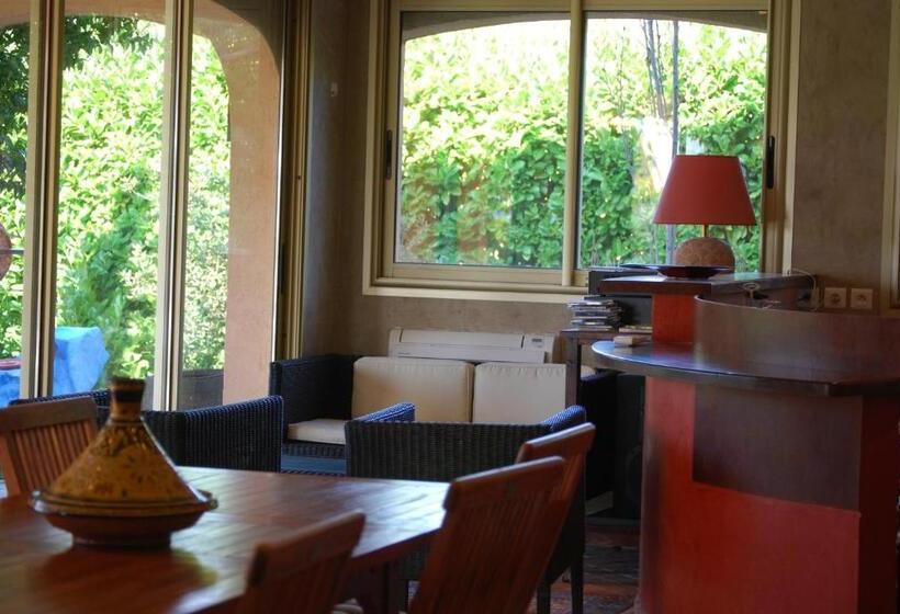 住宿加早餐  La Bastide De Freinet