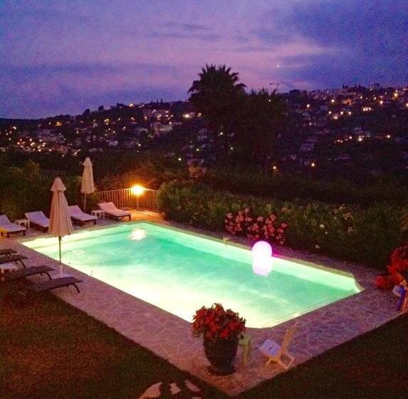 住宿加早餐  La Bastide De Freinet