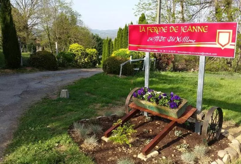 تختخواب و صبحانه La Ferme De Jeanne