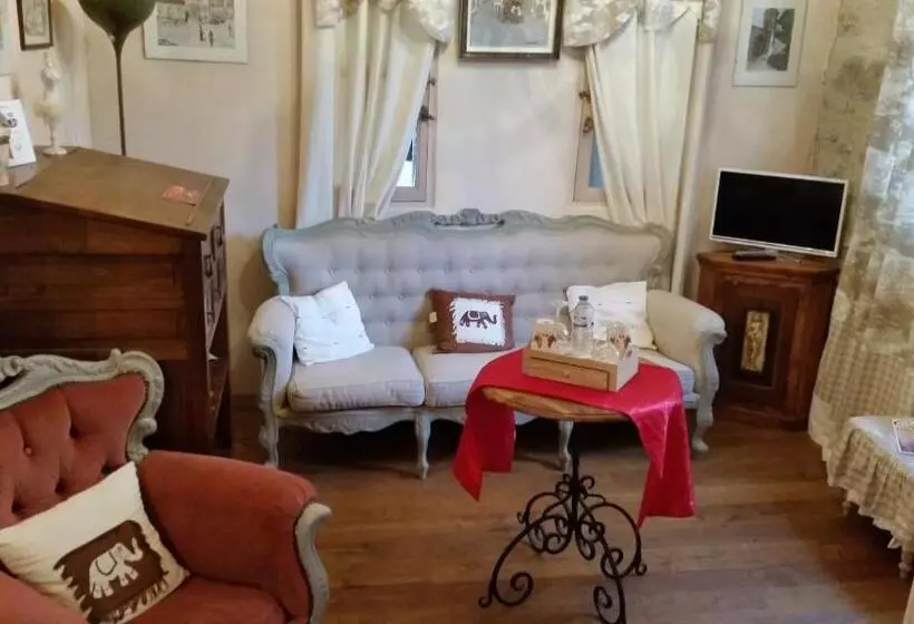 تختخواب و صبحانه La Ferme De Jeanne