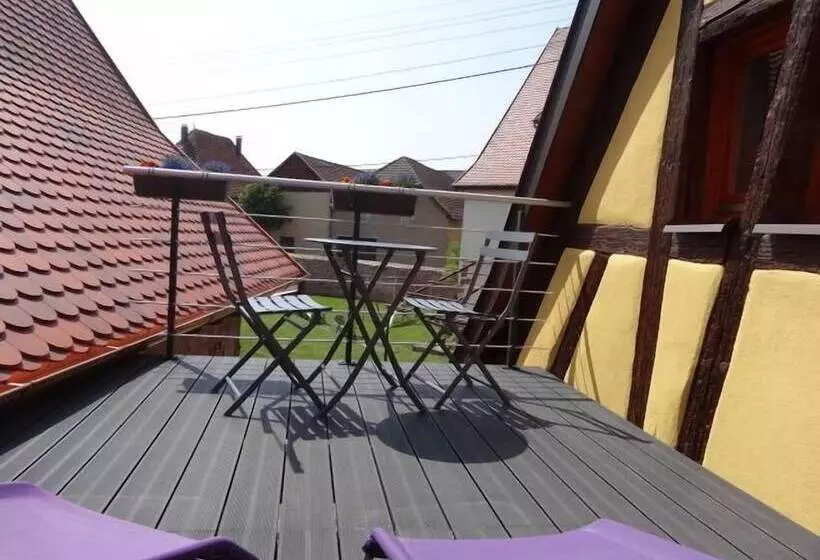Aamiaismajoitus (B&B) La Maison D Emilie