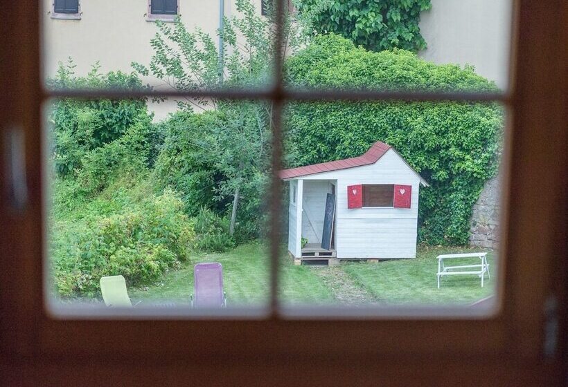 Bed and Breakfast La Maison D Emilie