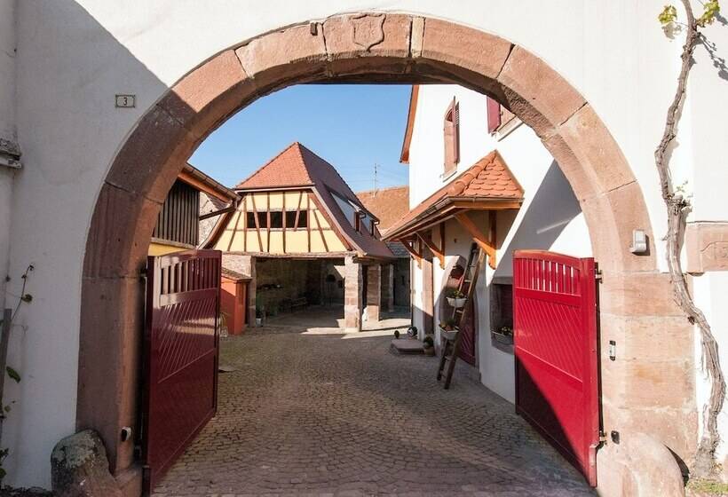 Bed and Breakfast La Maison D Emilie