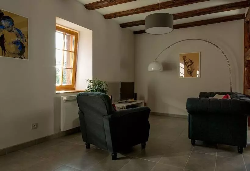 Aamiaismajoitus (B&B) La Maison D Emilie
