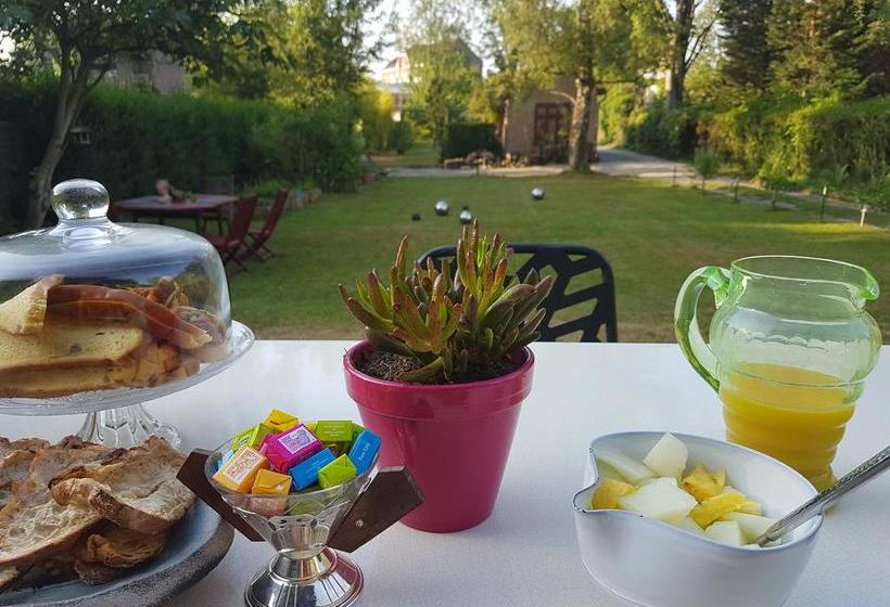 تختخواب و صبحانه La Maison Du Sart