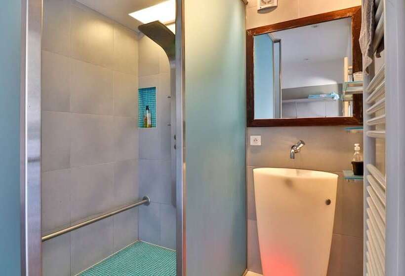 민박 Le Jour Et La Nuit  Maison D Hôtes