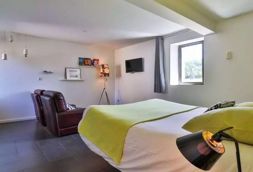 Aamiaismajoitus (B&B) Le Jour Et La Nuit  Maison D Hôtes