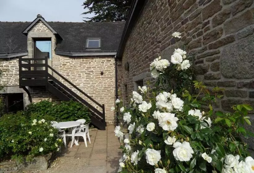 Aamiaismajoitus (B&B) Les Pieds Dans L Herbe