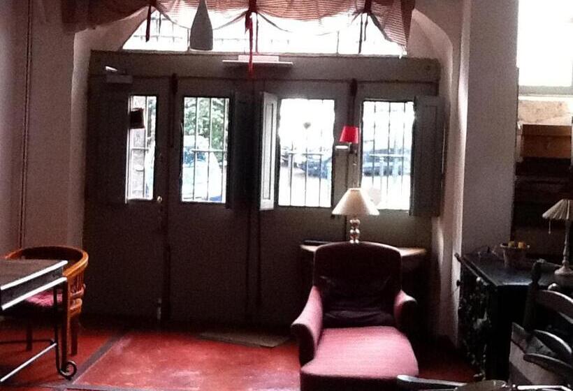 Nocleg ze śniadaniem Les Trois Maillets, Monument Historique