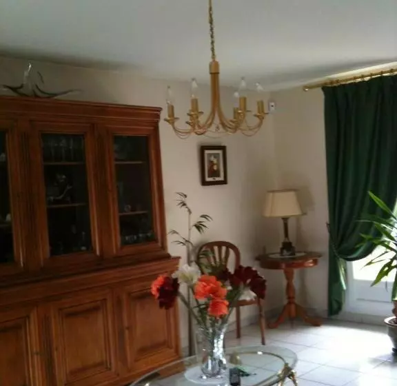 Aamiaismajoitus (B&B) Maison Tobias