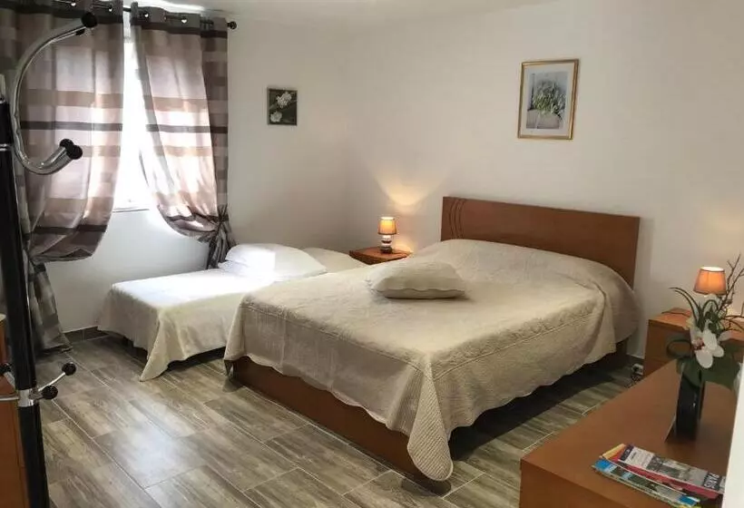 Aamiaismajoitus (B&B) Maison Tobias