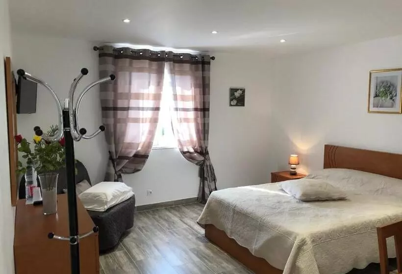 Aamiaismajoitus (B&B) Maison Tobias