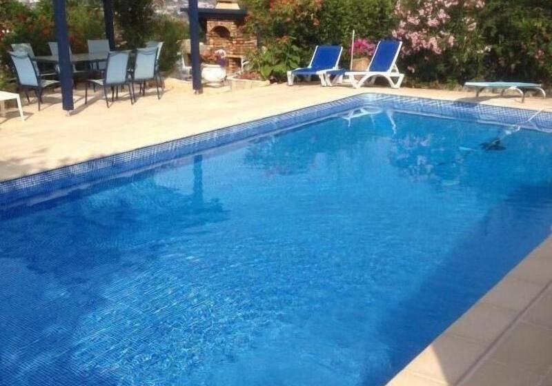 مبيت وإفطار Villa Erresiñolettean