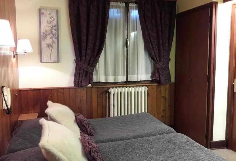 هتل Alp Hôtel