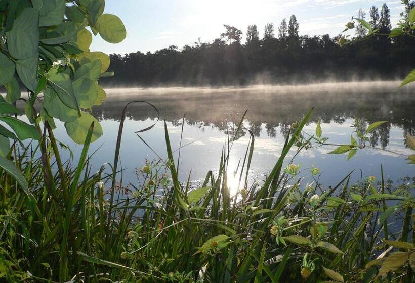 فندق Au Bon Coin Du Lac