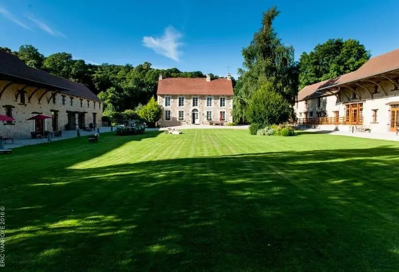 Hotelli Domaine De La Pommeraye & Spa